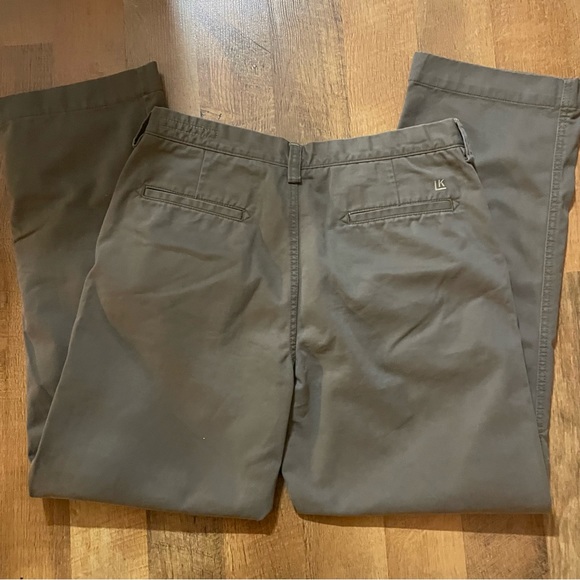 LK Mens khaki pants Size 33x32 - Picture 3 of 4